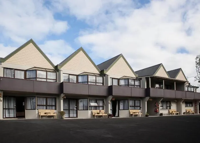 Pembrooke Motor Lodge