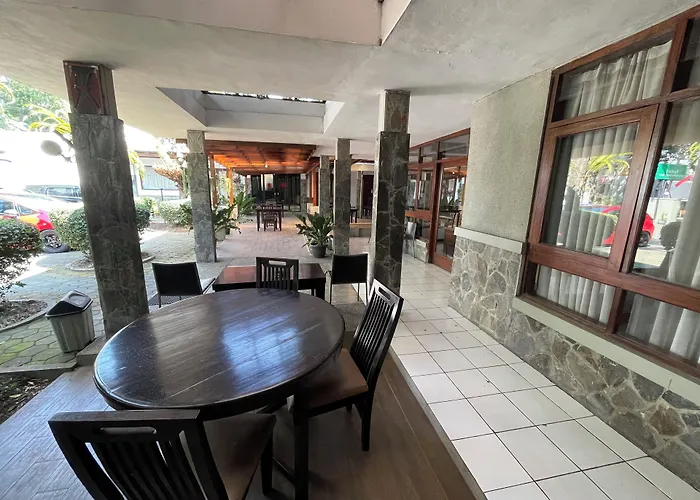Hotel Gegerkalong Asri
