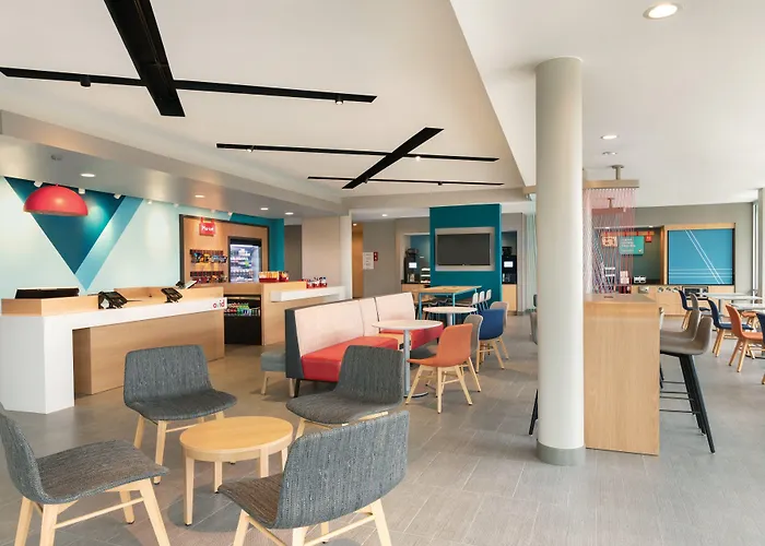 Avid Hotel Traverse City By Ihg