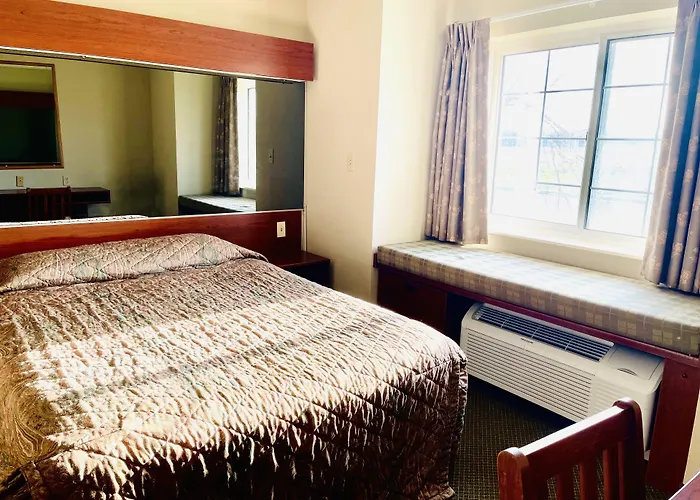 Welcome Inn & Suites