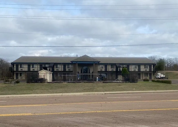 Savannah Lodge