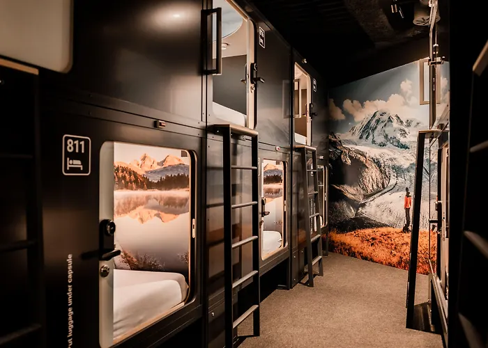 Capsule Hotel - Alpine Garden Zurich Airport