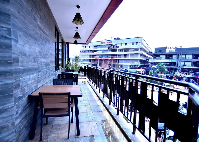 Victoria Mews Hotel