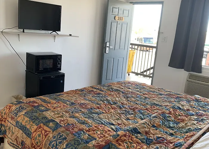 Almara Inn