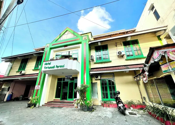 Hotel Tirtonadi Permai