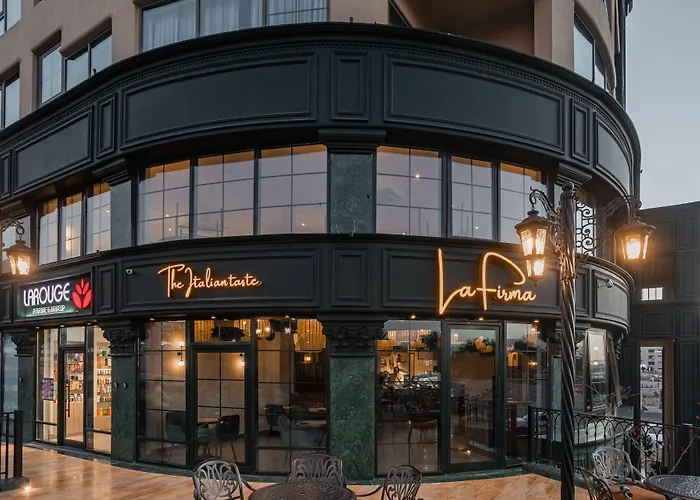 Bratus Hotel