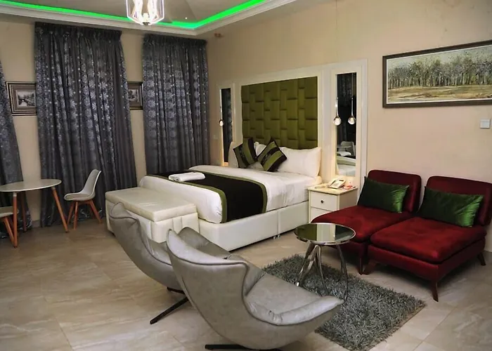 Lushville Hotels And Suites