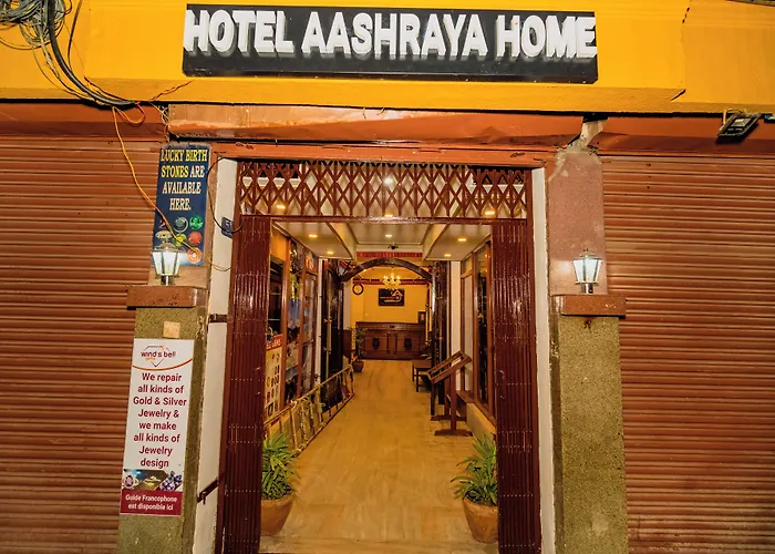 Hotel Aashraya Home