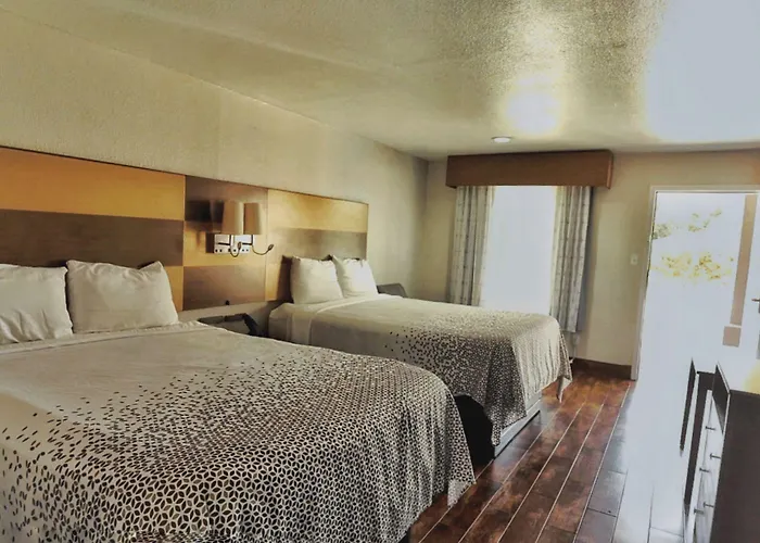Scottish Inns & Suites Shenandoah Woodlands Mall