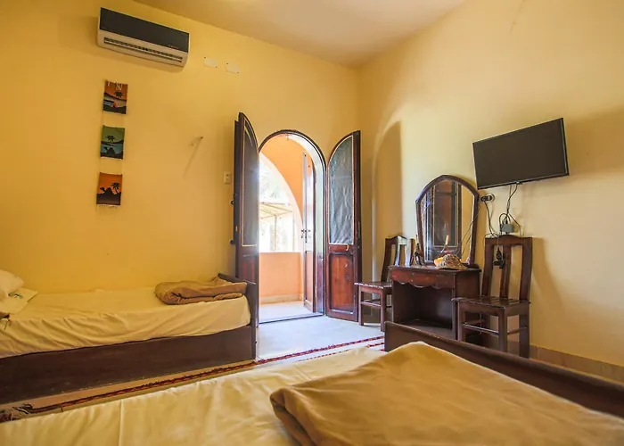 Seliyaa Siwa Inn Hotel