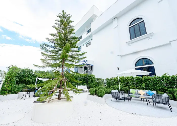Marble Arch De Loei Hotel