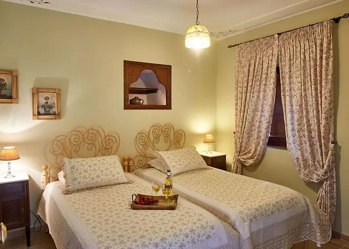 Triantafillies Traditional Hotel