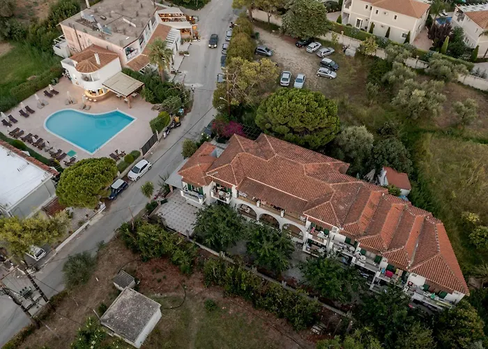Odysseas Studios With Private Pool, Close To Tsilivi Beach