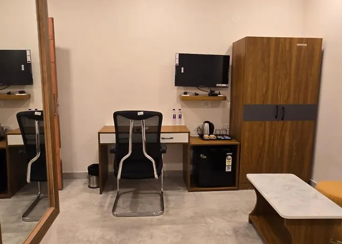 Elite Hotel Karimnagar
