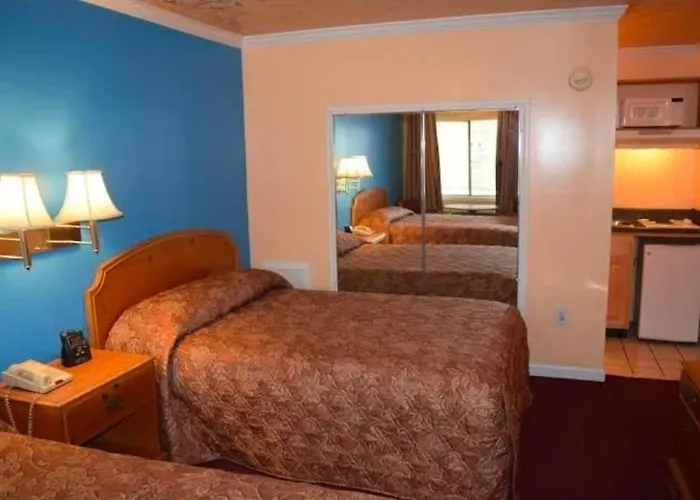 Fort Eustis Inn