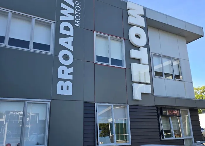 Broadway Motor Inn