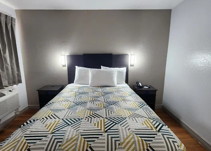 Motel 6-Conroe, Tx