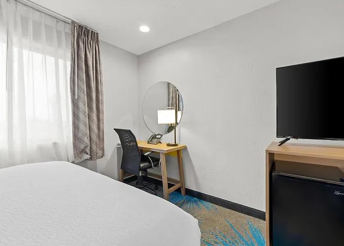 Days Inn By Wyndham Wall