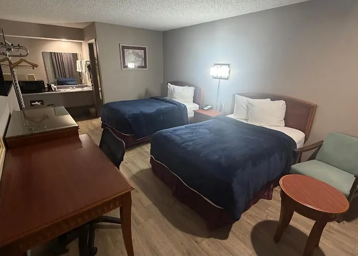 Colonial Inn