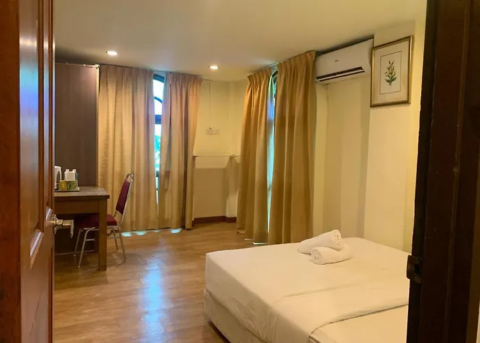 D'Feringghi Hotel