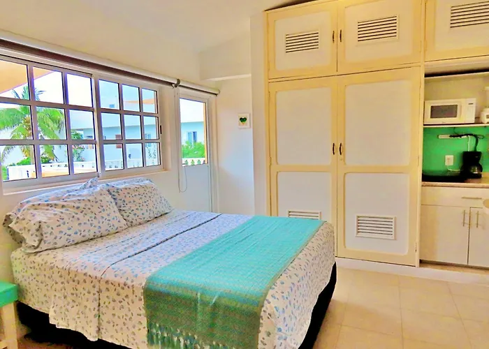 Casa Brisamar , Studios