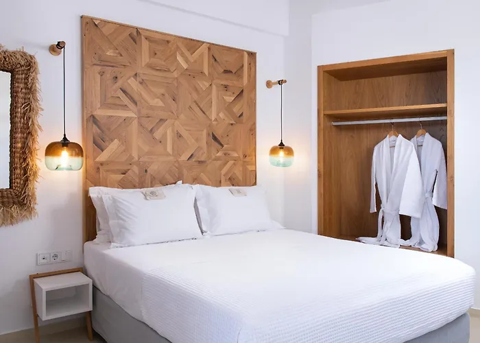 Icon Suites By The Sea
