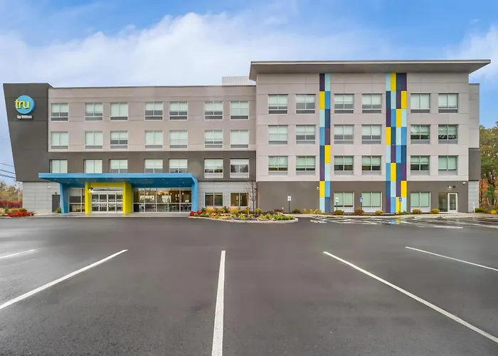 Tru By Hilton Brockton