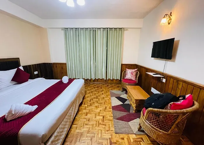 Changu Che Retreat ! Pelling