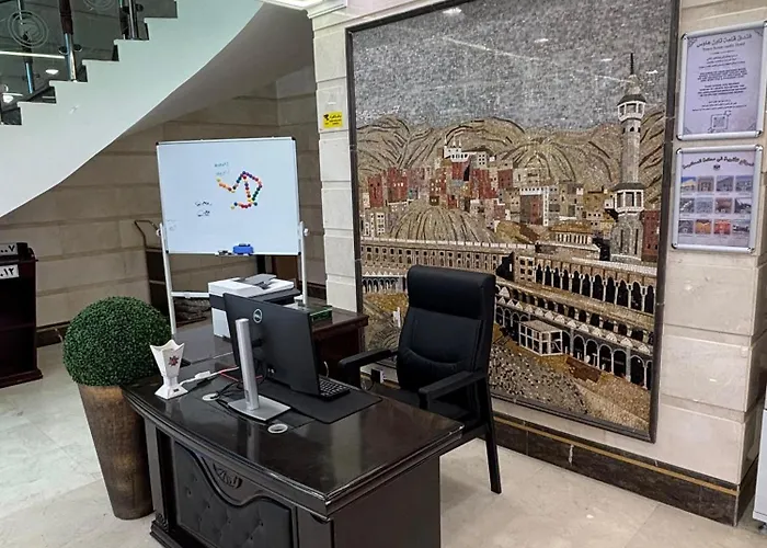 فندق قلعة تاون هاوس توصيل للحرم - Town House Castle Hotel