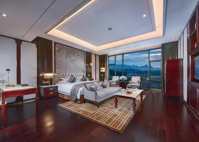 New Century Grand Hotel Zunyi