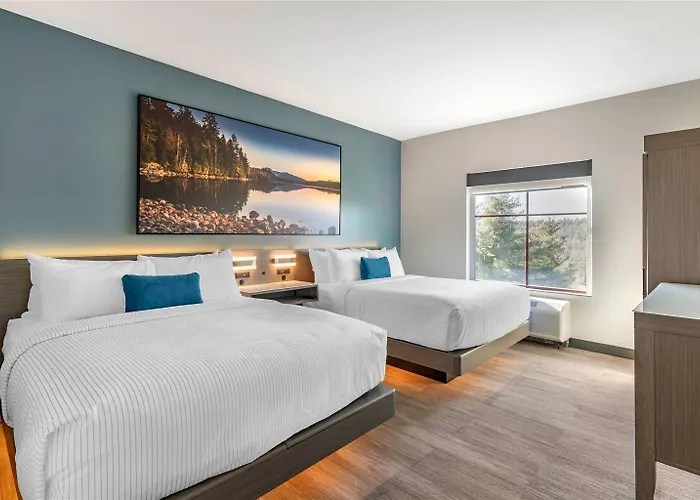 Cambria Hotel Lake Placid - Lakeside Resort
