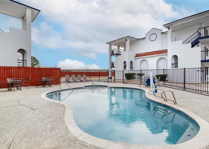 Surestay By Best Western Spring North Houston