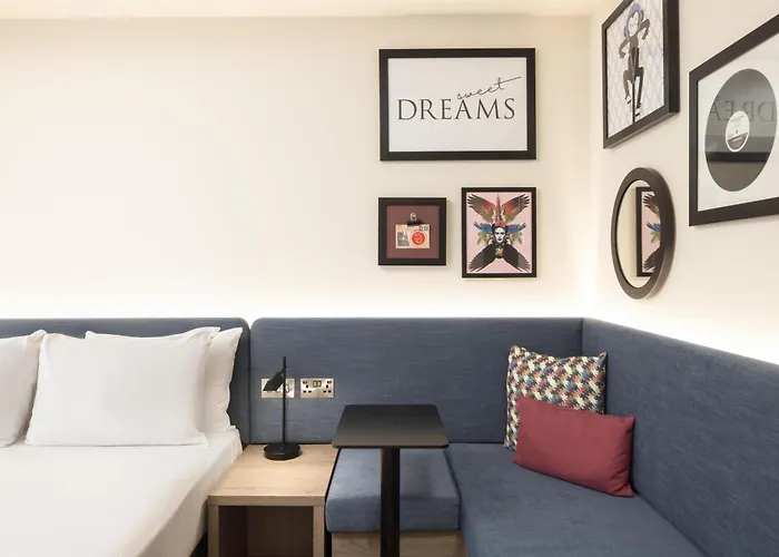 Hampton By Hilton London City