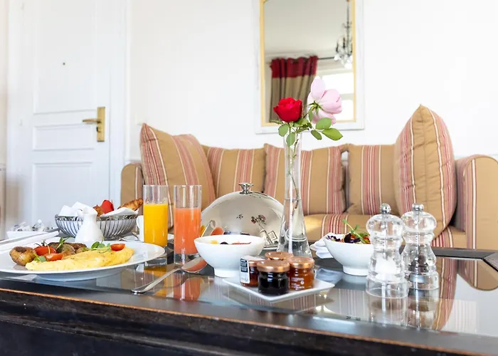 Hotel Pavillon Henri IV