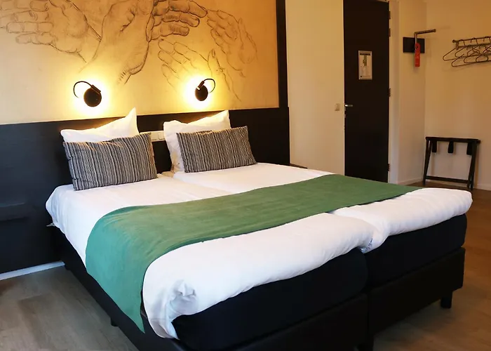 Hotels in Nuenen