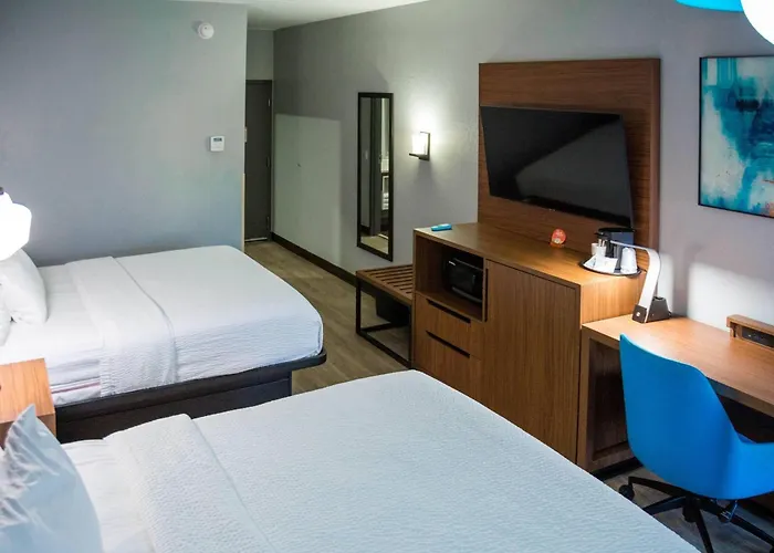 La Quinta Inn & Suites By Wyndham Fayetteville I-95