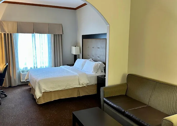 Holiday Inn Express Vancouver North By Ihg
