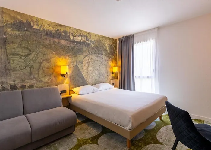 Hôtel Pont Rouge , Carcassonne