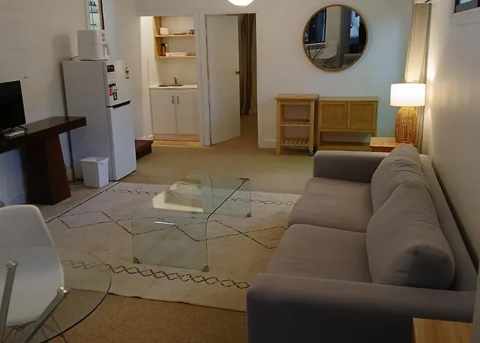 Tallow Beach Motel (Adults Only)