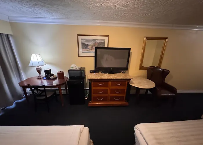 Island Travel Inn