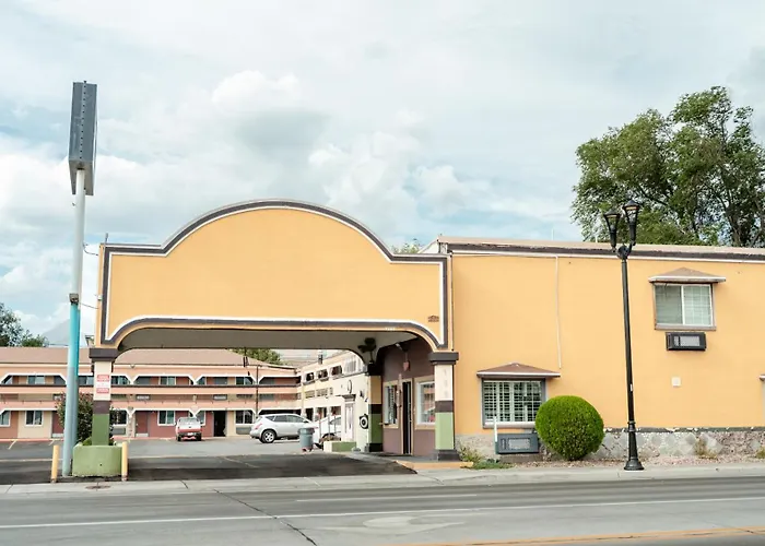 Provo Inn & Suites
