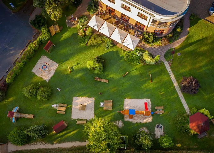 April Hotel Panorama