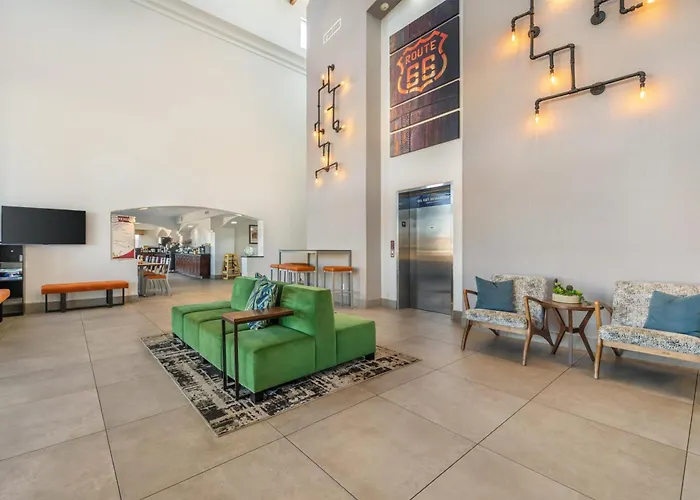 Best Western Plus King's Inn&Suites