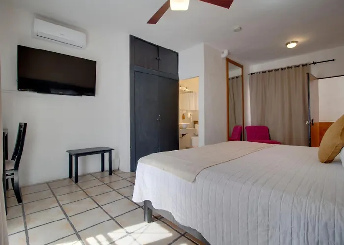 Hotel Punto 79