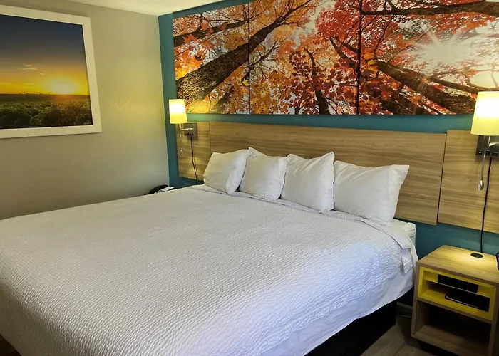 Days Inn By Wyndham Warrensburg