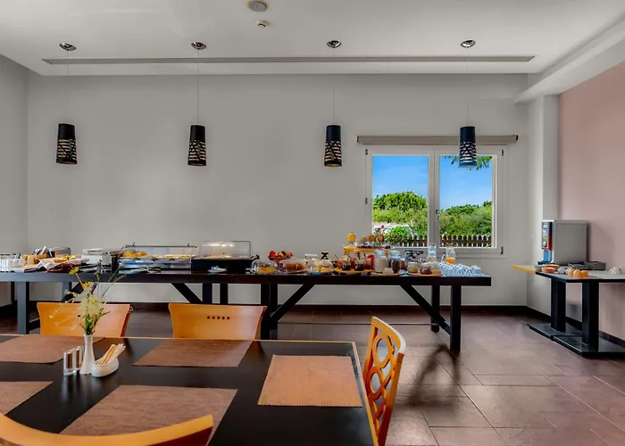 Orizontes View Hotel