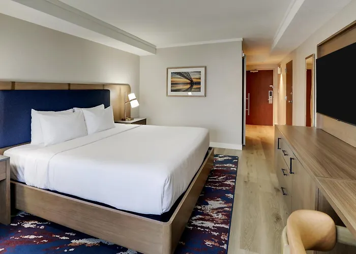 Doubletree By Hilton Quincy