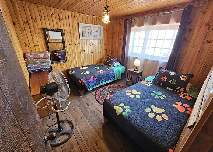 Hostal Sol Y Luna - Descanso A 10 Min Del Aeropuerto & Desayuno Incluido
