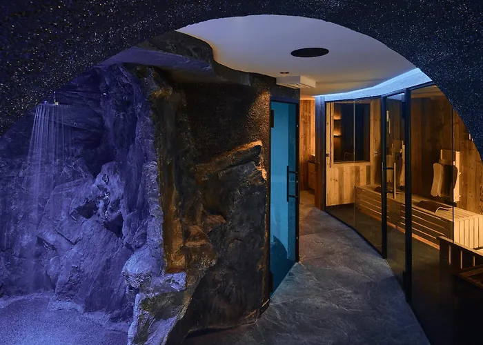 Dolomites Wellness Hotel Savoy