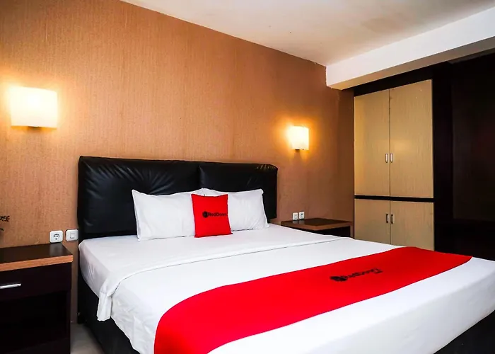 Reddoorz Plus At Grand Populer Hotel Makassar